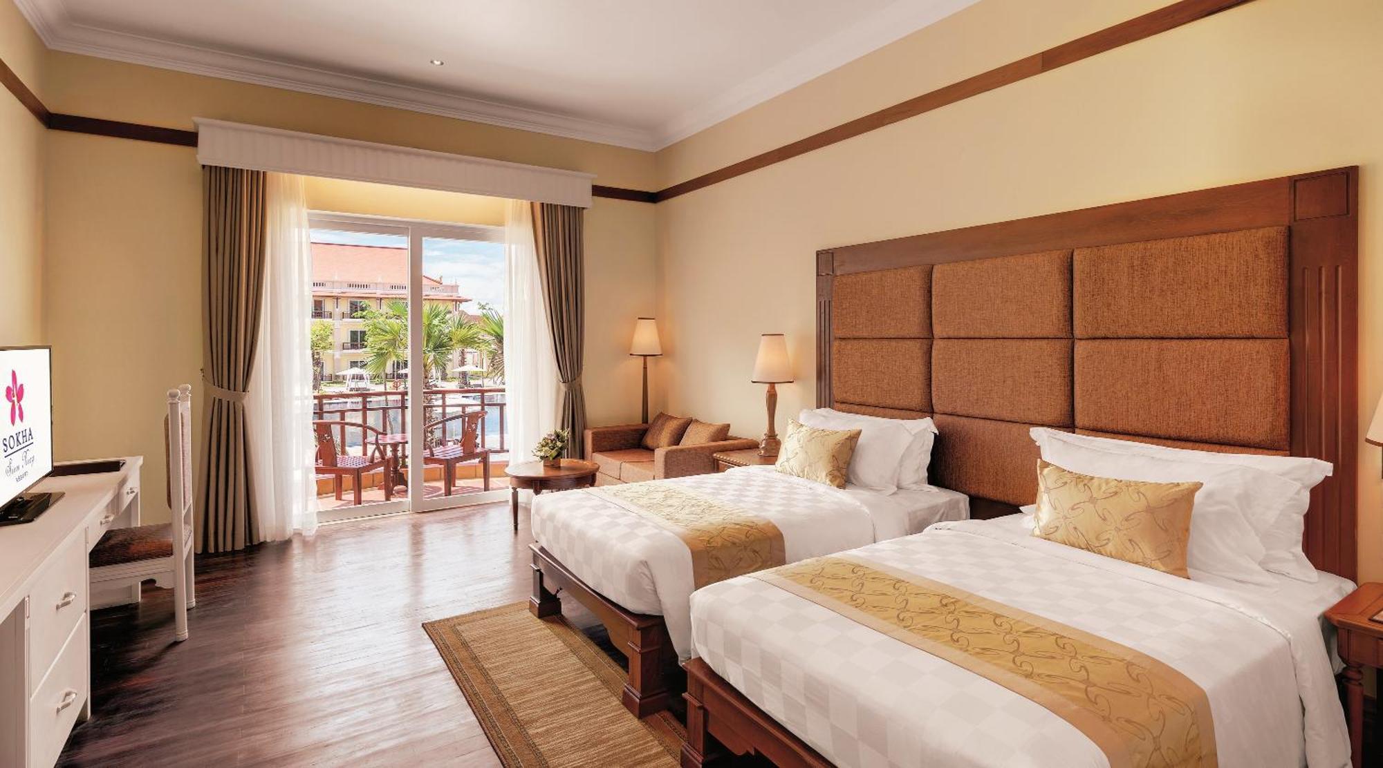 Chambre Double de Luxe - Vue sur Piscine